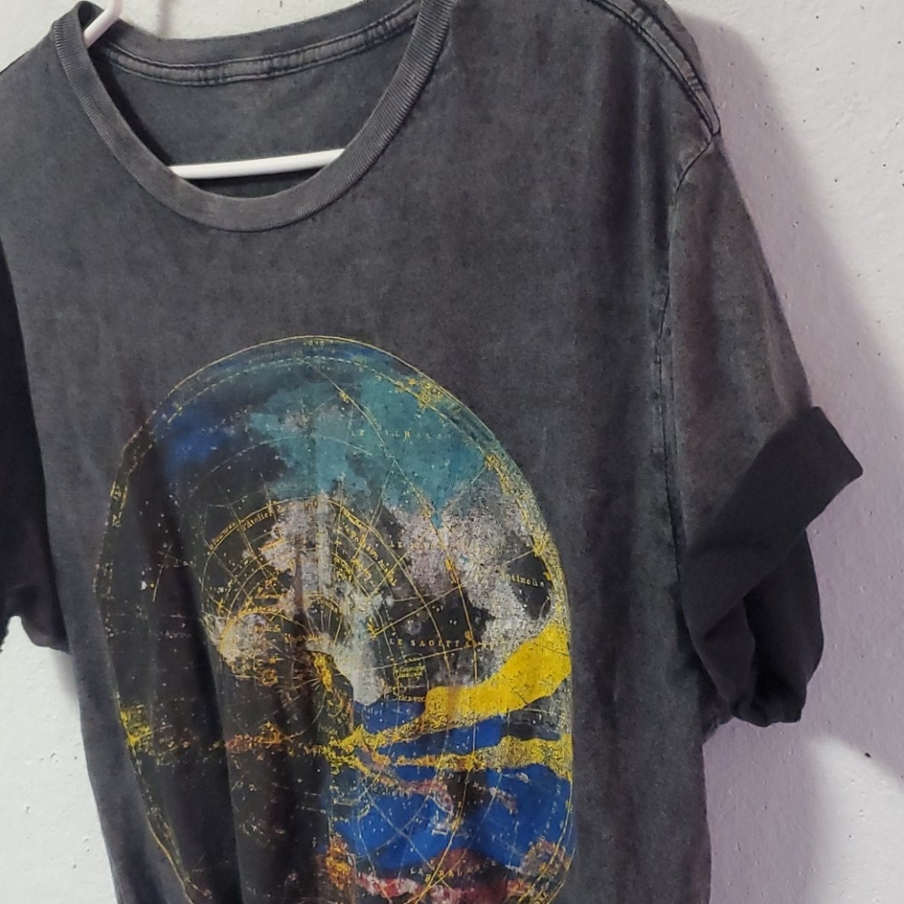 Retro T - Picture 3 of 4